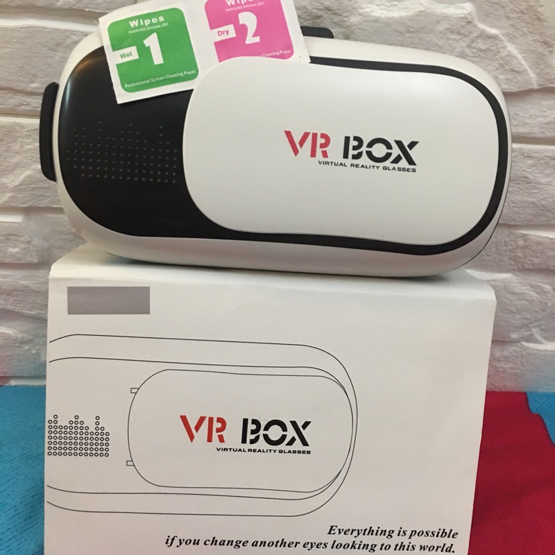 VR BOX 直接放手機即可使用