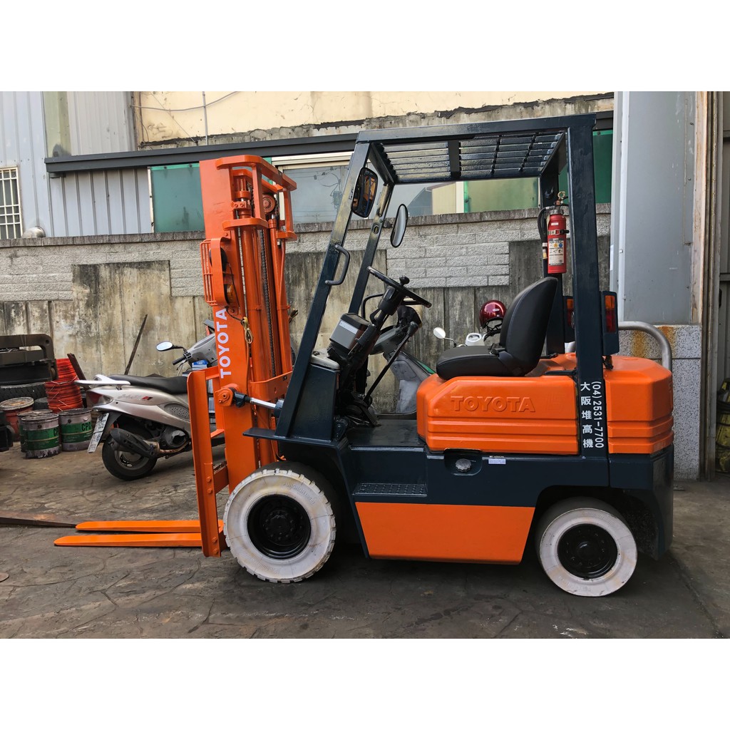 Toyota 汽油坐式中古日本外匯堆高機非立式推高機叉車豬哥也有瓦斯柴油電動車型 蝦皮購物