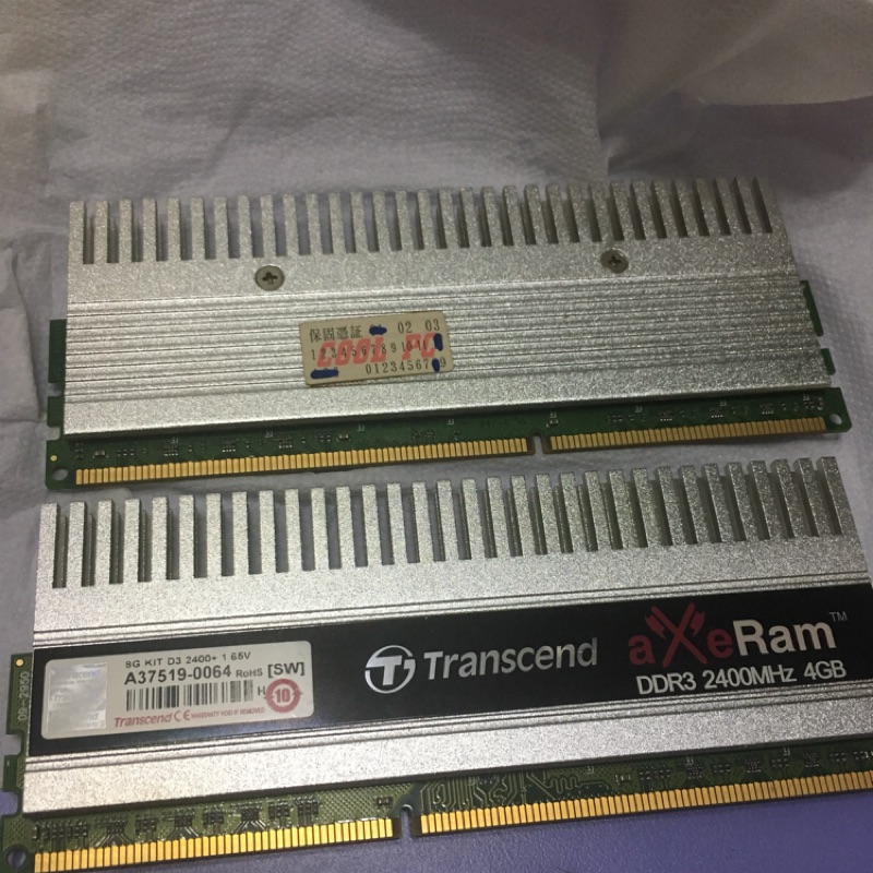 創見DDR3-2400 4G*2