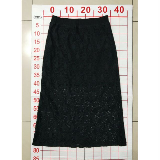 【二手衣櫃】迷亞比 Miyabe 黑色蕾絲長裙 氣質修身款 鬆緊腰頭 雙層鏤空布蕾絲設計 及膝裙 中長裙 1090701