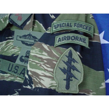 #664軍事迷生存遊戲裝備陸軍 海軍空軍戰鬥布章 胸章 肩章 徽章 臂章 領章 軍品 名牌 國旗 名條 階級章 軍用臂章