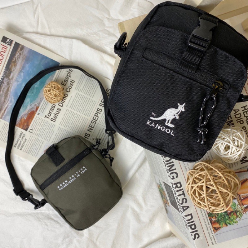 KANGOL小行星側背包（黑色）