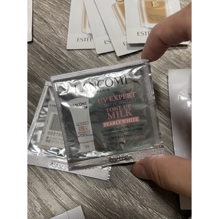 LANCÔME 蘭蔻 超輕盈UV提亮素顏霜1ml珍珠白