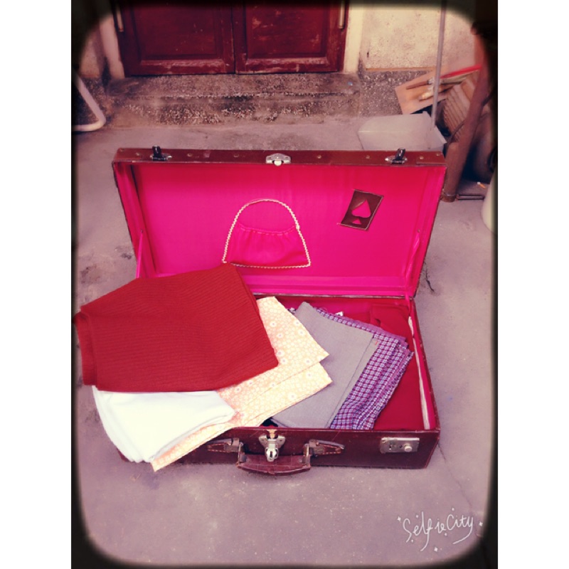 👵🏻古董👵🏻阿嬤級的行李箱