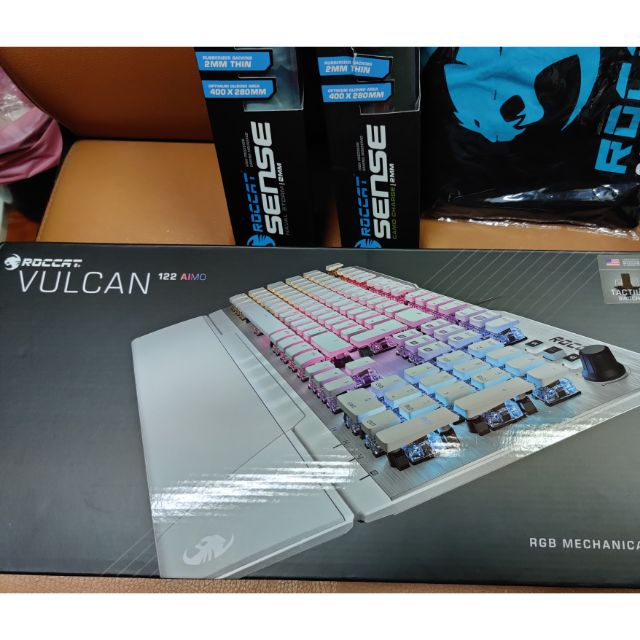 Roccat VULCAN122 銀白鍵盤 送滑鼠墊T恤