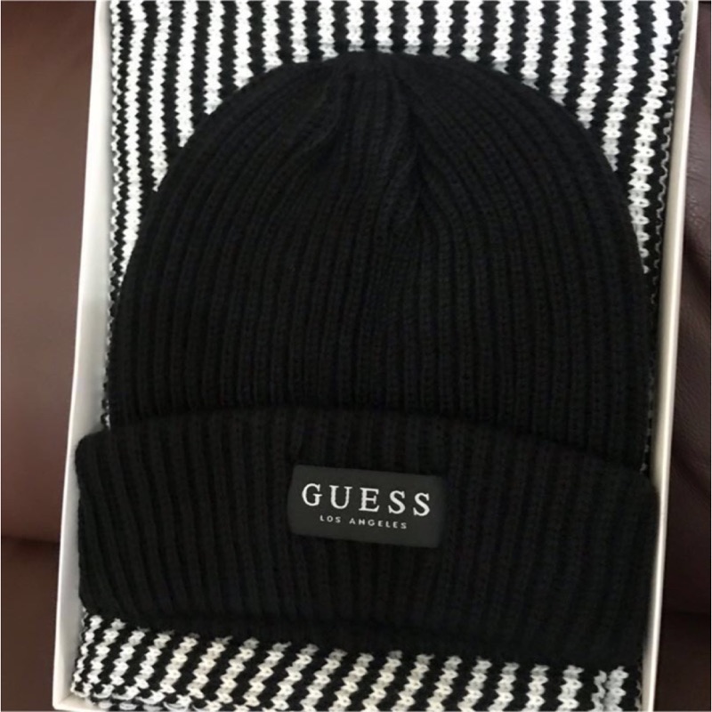 GUESS毛帽、圍巾限定組（冬天限定）