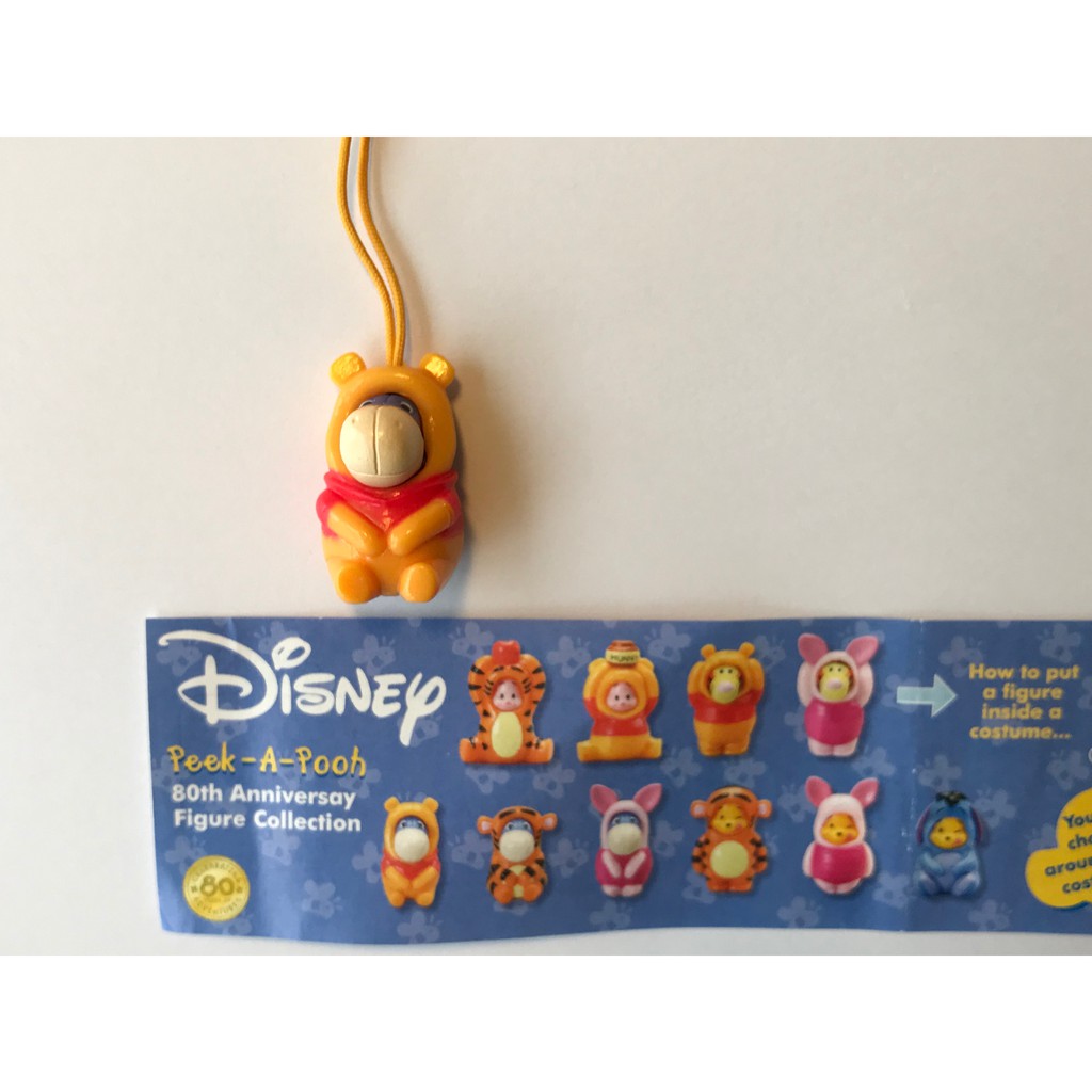 小熊維尼 變裝維尼吊飾 迪士尼扭蛋  Peek-A-Pooh 80週年系列9 Eeyore as Pooh (單隻)