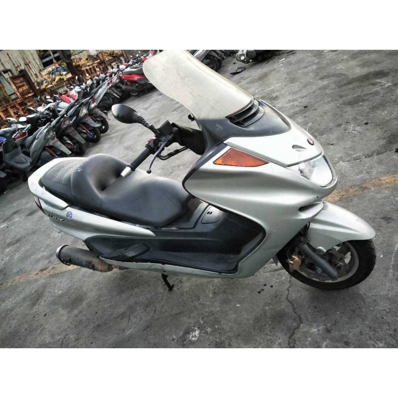 達成拍賣 馬車 250 中古零件拆賣 風鏡 水箱 後燈 椅子 CDI 整流器 油箱 鎖頭 後扶手 中柱 煞車總泵