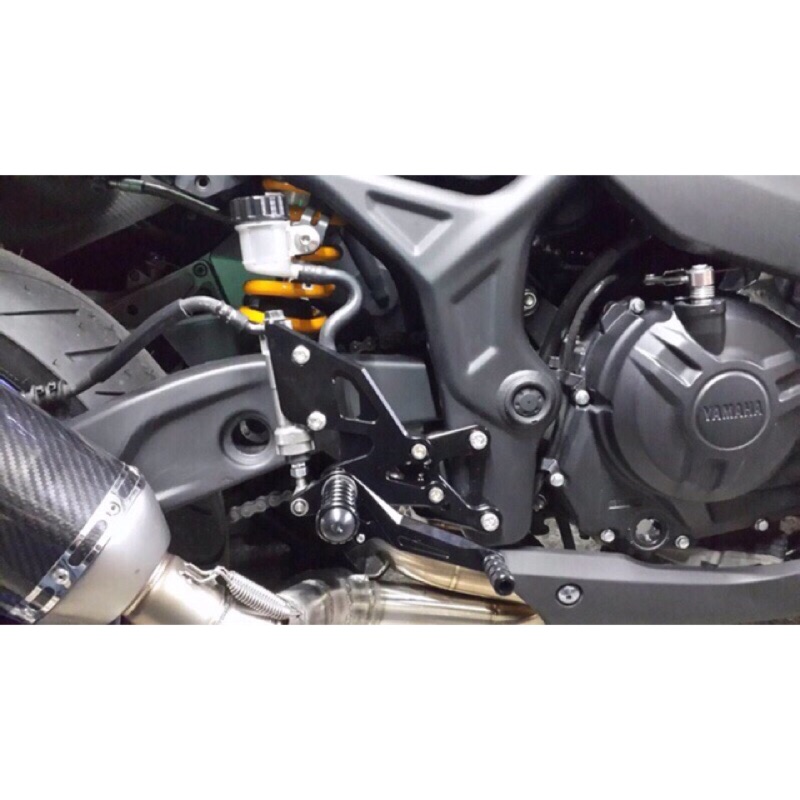 全新直上R3 腳踏後移全組黑色2600元