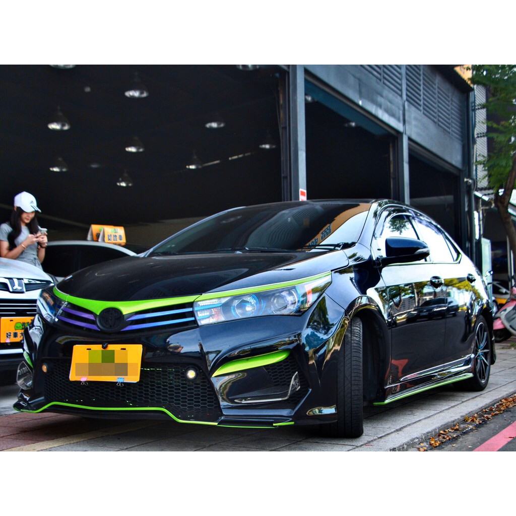 2015 Toyota Altis 1.8 黑 配合全額貸、找 錢超額貸 FB搜尋 : 『阿文の圓夢車坊』