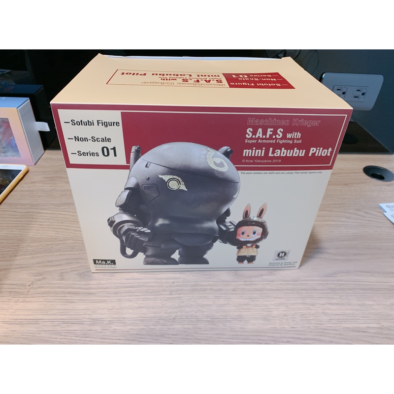 その他 HOW2WORK FIREBALL with mini LABUBU PILOT HOW2WORK S.A.F.S. with mini Labubu Pilot｜アーティスト