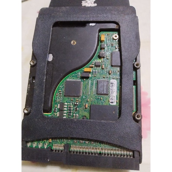 出清不知好壞的硬碟機 Seagate ST320413A 20G，當零件機出清