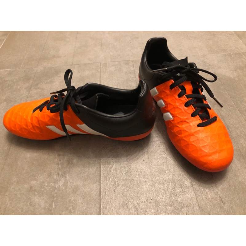 愛迪達 兒童足球鞋 （二手極新）橘色22公分