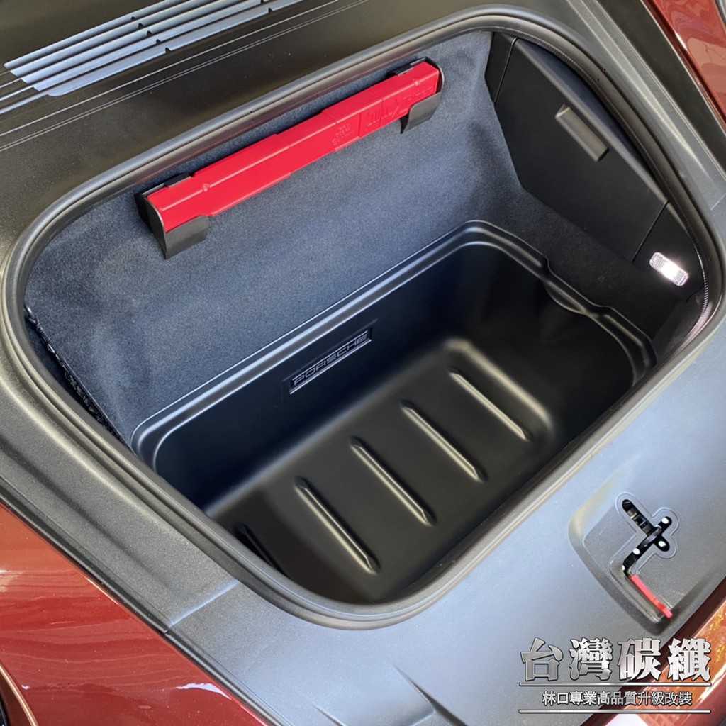 TWL台灣碳纖 德國原廠 Porsche保時捷 911 992專用 carrera GT3 置物箱 前置物箱 前收納箱