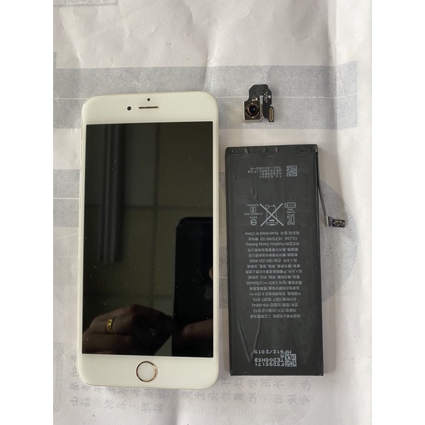 賣iPhone 6p原機的後鏡頭螢幕 電池剛更換主機板就掛掉 零件