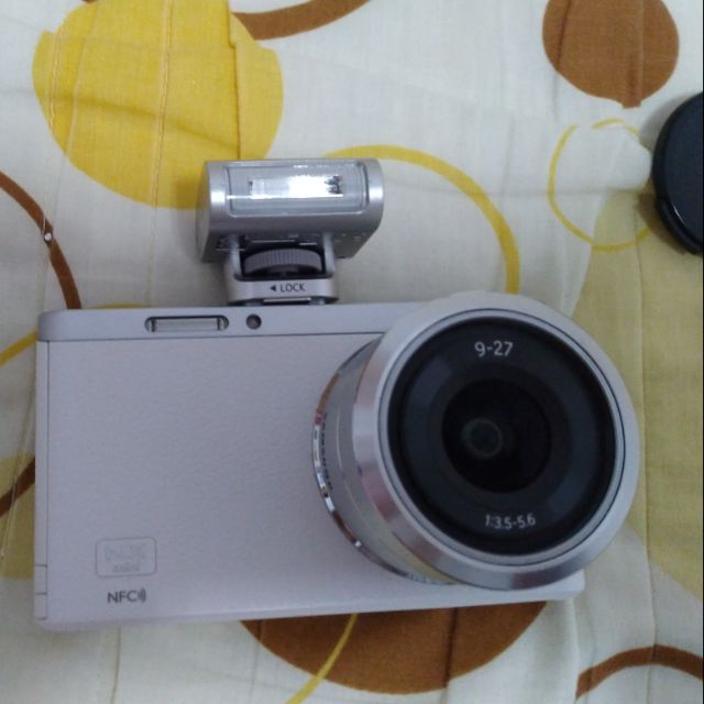 Samsung NX mini 微單眼相機。三星