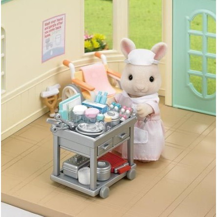 森林家族 H-13 護士組  EP21520 (內含牛奶兔玩偶及輪椅診療車各式醫療用品)