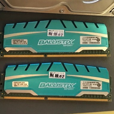 二手 美光 DDR3 8G 1866MHZ * 2