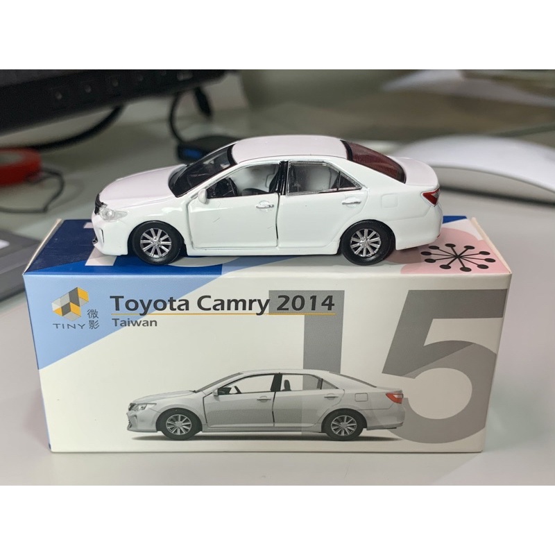 微影 TINY Toyota Camry 2014 白色 TW15