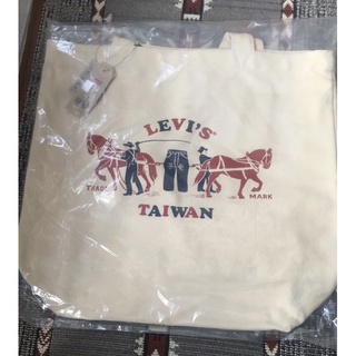 3.5折！Levi’s Taiwan 台灣限定 米色 托特包 Levis
