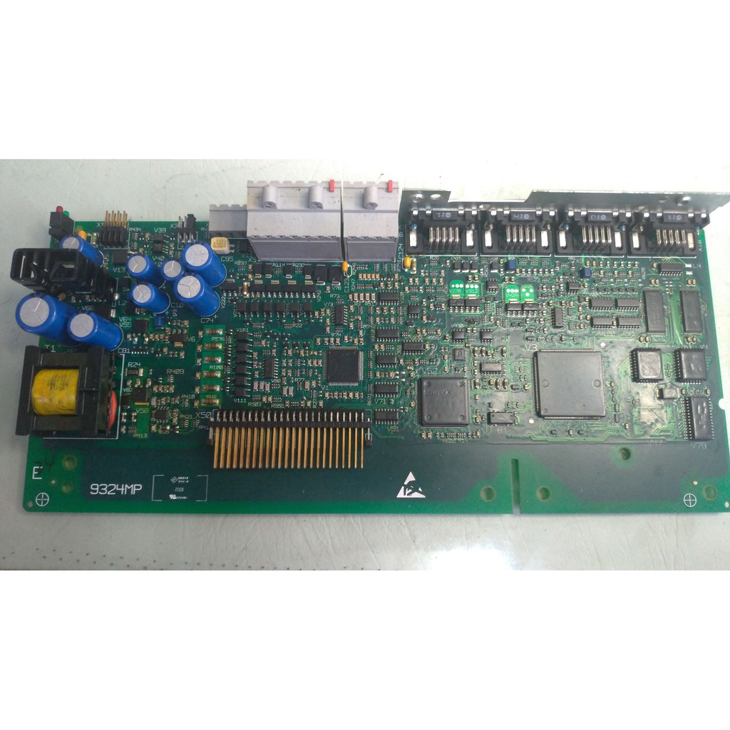 倫茨 Lenze 變頻器主機板 Inverter Motherboard 9324MP 經測試完好