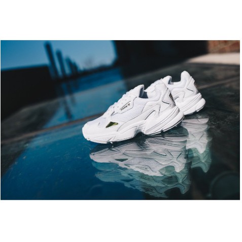 adidas originals falcon w ee8838