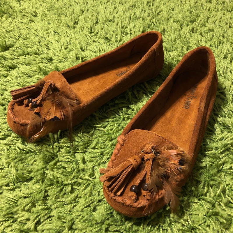 二手真品美國MINNETONKA麂皮羽毛流蘇串珠平底休閒鞋/莫卡辛/moccasins/豆豆鞋/娃娃鞋