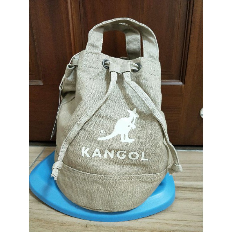 全新KANGOL袋鼠 帆布包 側背包 水桶包 單肩包 手拎包（卡其色）