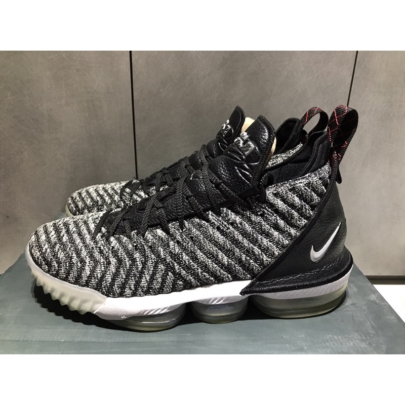 Lebron 16  James 16