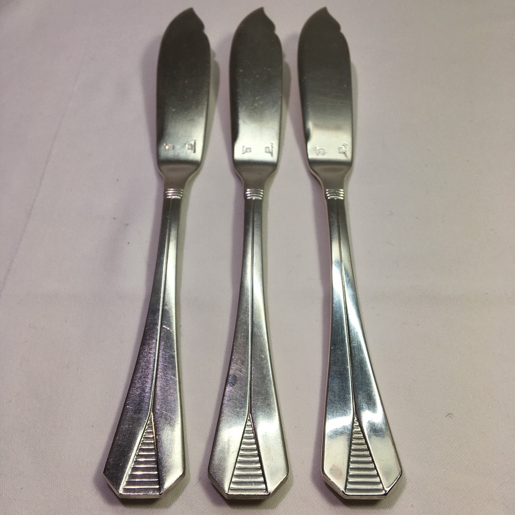 Christofle Silverware 克里斯托夫銀器 昆庭 鍍銀 昆庭 鍍銀 魚刀 3 支（使用過）