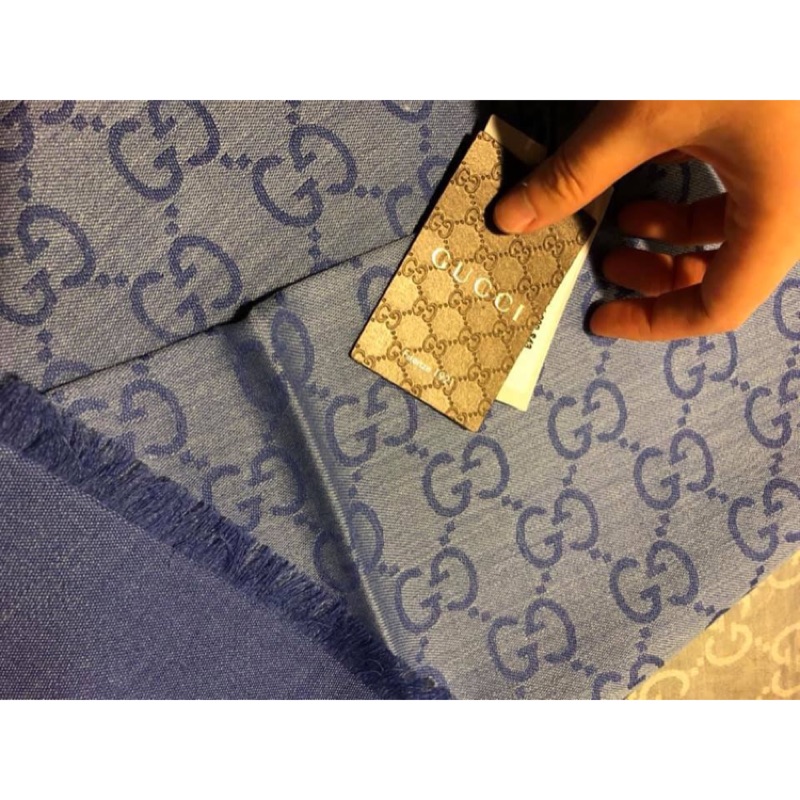 降價求現～全新正品 Gucci 圍巾-藍