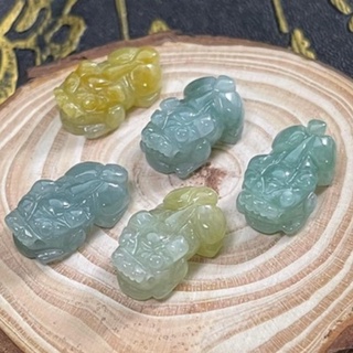 採禪水晶翡翠客製化手作坊-天然翡翠A貨- A696-天然翡翠貔貅（前後孔可綁手鍊）18.5*10.7*5.8mm
