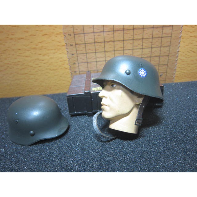 WJ1二戰部門 國軍款1/6精緻金屬製舊化鋼盔一頂(附皮製內襯 有國徽) mini模型