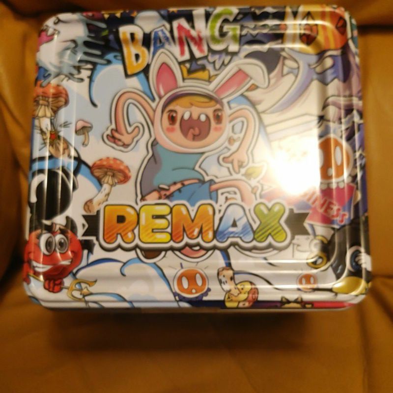 REMAX RM-1000鐵盒，最新款耳機