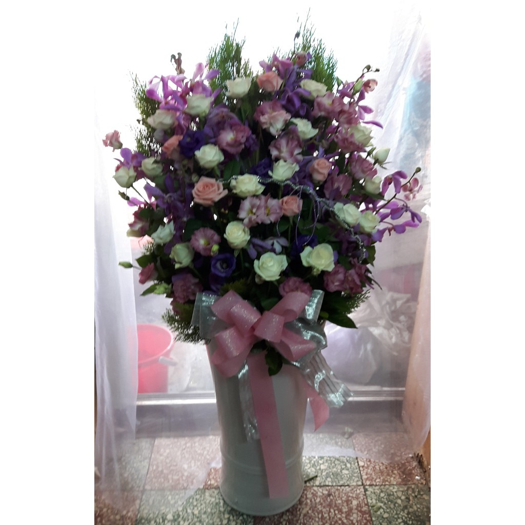 盆花台北花店 花花世界網路花店 豪華落地型花柱 生日 派對 畫展 開幕開市 榮升榮調 喬遷 會員大會 競選總部成立 蝦皮購物