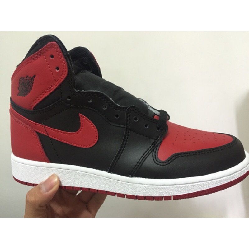 air jordan 1 high red and black
