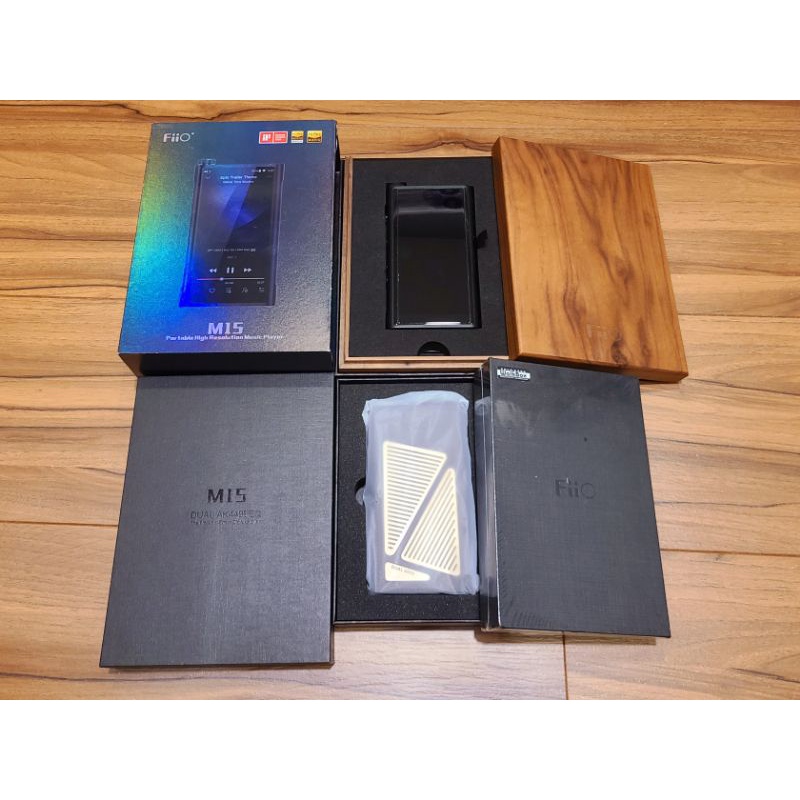 飛傲 Fiio M15