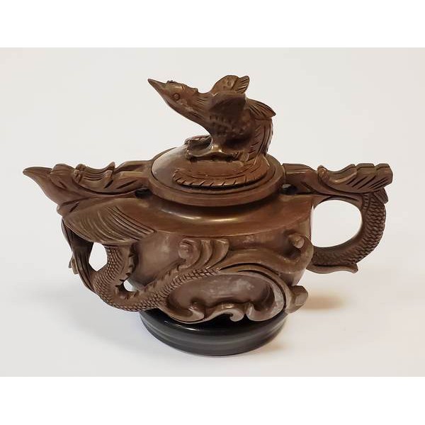 女娃石茶壺 全手工雕刻做成的 單孔出水 女娃石茶壺重量重 可當擺件 也可泡茶 影片呈現 容量300cc