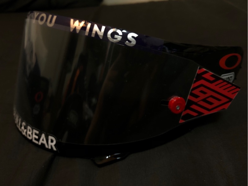 MM93 Marc Marquez 鏡片貼紙 GIVES YOU WINGS  PULL&amp;BEAR OAKLEY HRC