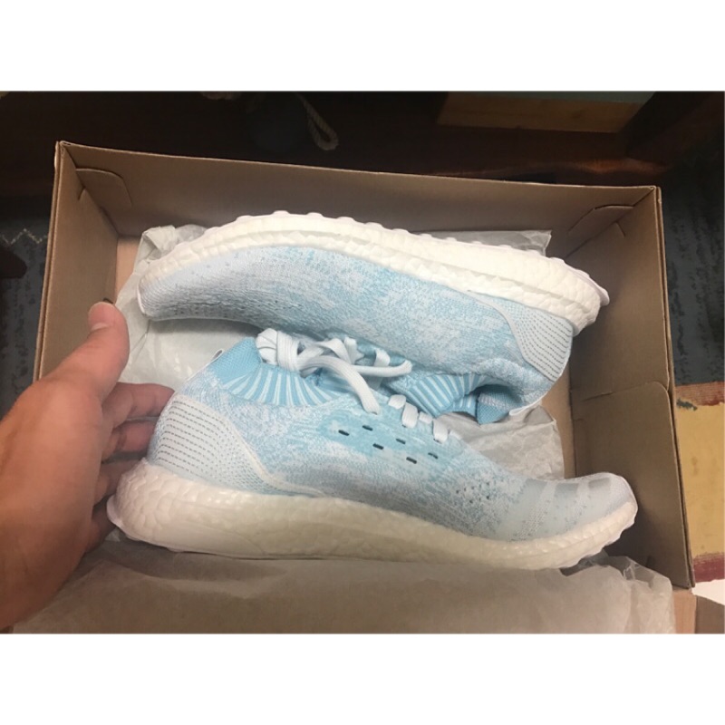 Adidas ultraboost uncaged parley 全新正品us9