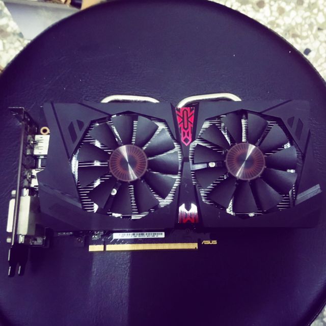 Asus r7 370 4G 雙風扇 （270 470 570）