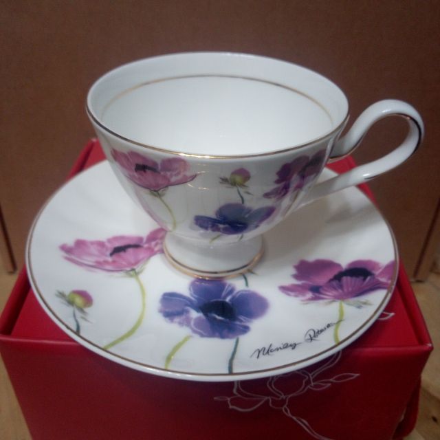 英式 描金骨瓷咖啡杯盤組 全新品 台壽禮盒 骨瓷 杯盤組 下午茶 咖啡杯盤組 英國 咖啡杯 盤 瑪里琳羅伯遜 餐具 點心