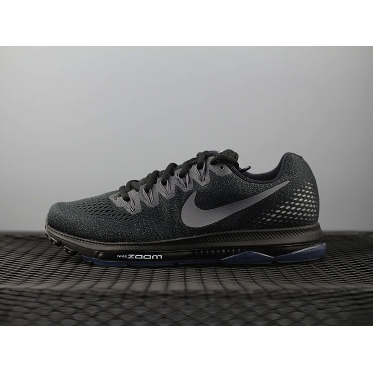 nike mens zoom all out