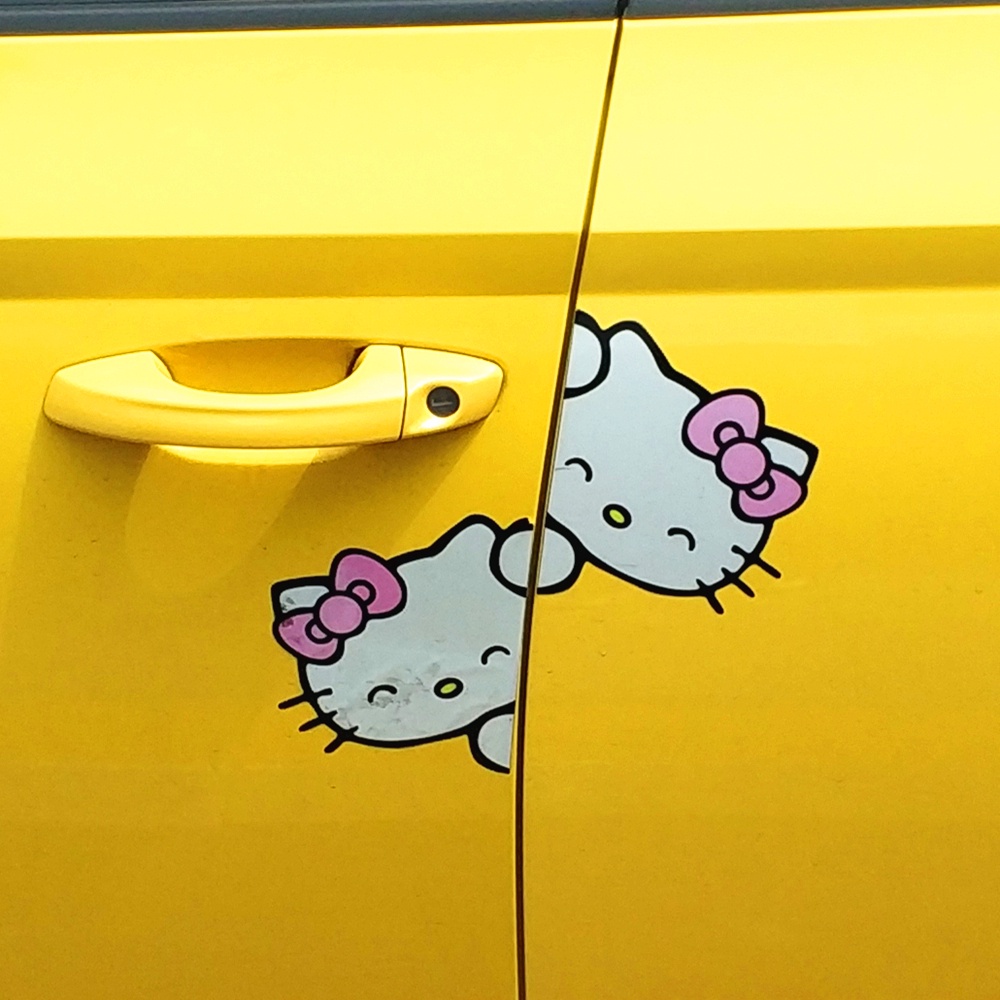2 件裝汽車貼紙 Hello Kitty 卡通可愛可愛粉色蝴蝶結女孩反光裝飾後視鏡車門摩托車