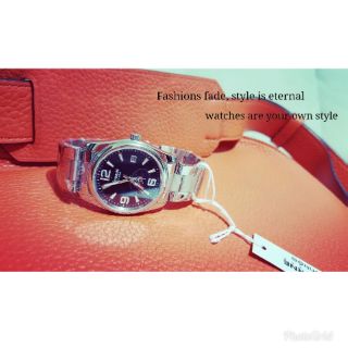 LICORNE 簡約時尚設計都市手錶
