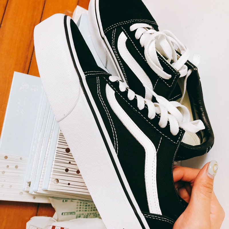 Vans old skool Platfor  基本款厚底 女鞋(23.5現貨一雙）