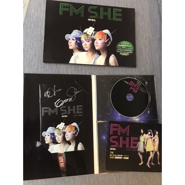 S.H.E-我的電台+SHERO(兩版本）絕版簽名專輯