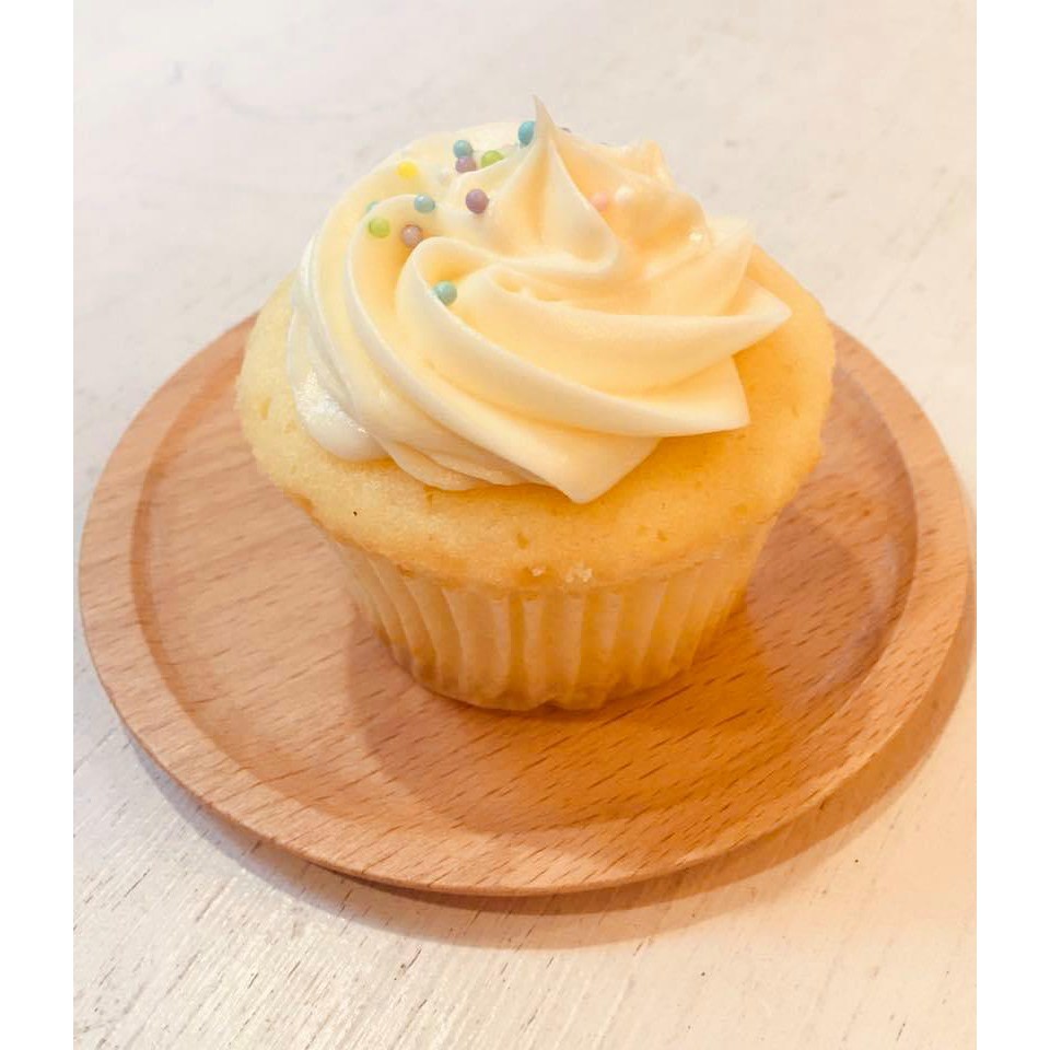 蔓越莓天使杯子蛋糕 蔓越莓天使杯子蛋糕的家常做法 美食杰蔓越莓天使杯子蛋糕做法大全