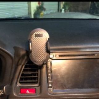 HRV 新款高品質 無雜音 本田 HRV專用 (伸縮式) 角度可調整 車用手機架 手機座 高質量 原車弧度設計