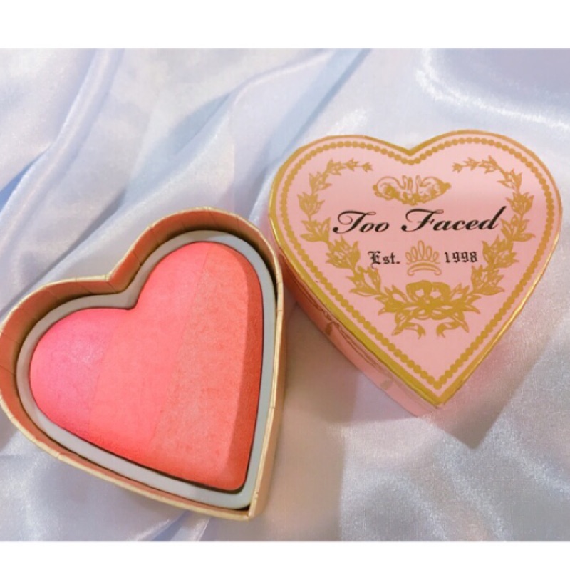 Too Faced 三色漸層愛心腮紅 修容 極新